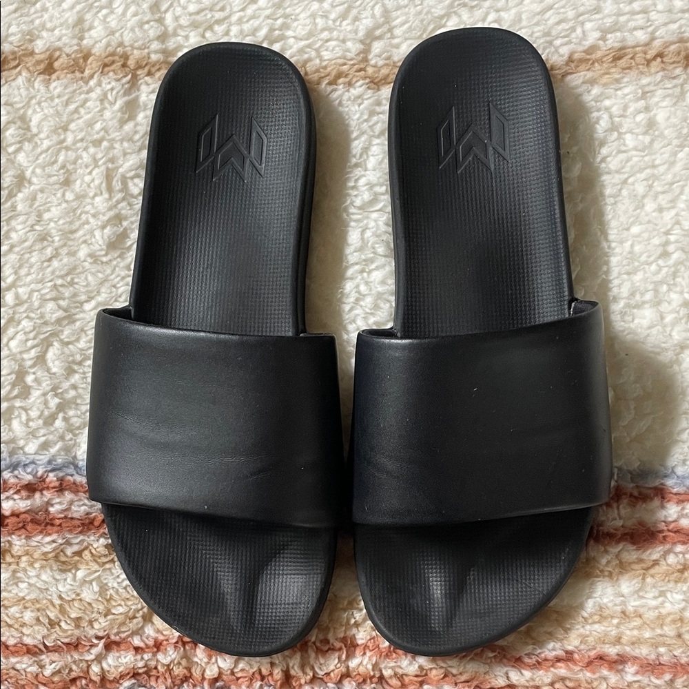 Black Malvados Ellie Slide Sandals